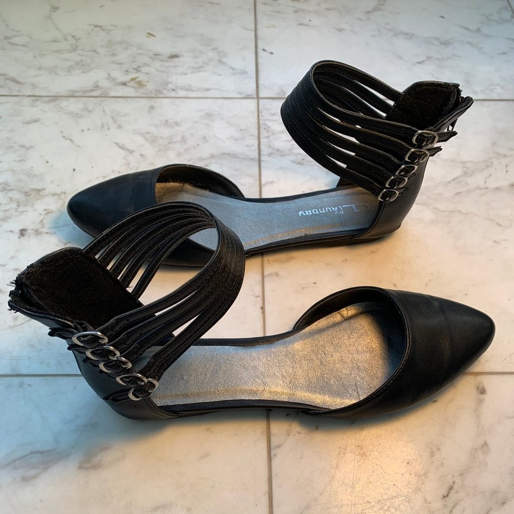 Black Chinese Laundry Pointed-Toe Blair Sandal